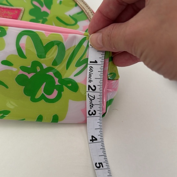 Lilly Pulitzer Estée Lauder Floral Cosmetic Bag - Picture 9 of 9